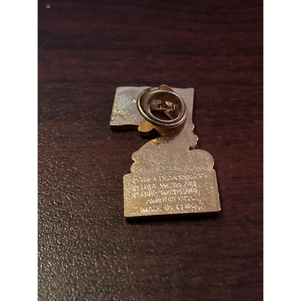 1994 USA World Cup Coca-Cola Stryker Dog Mascot‎ Morocco Flag Lapel Hat Pin